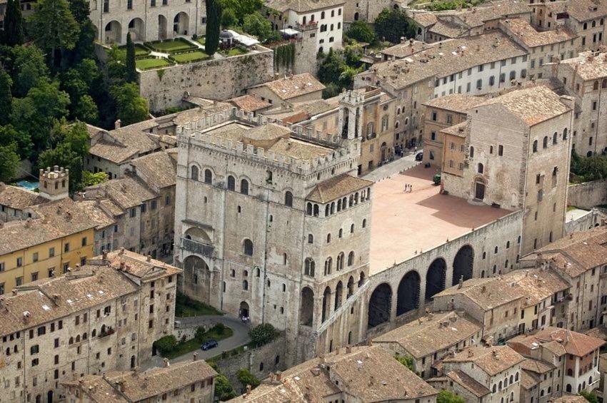 Gino'S House In Old Town.. Vila Gubbio Exterior foto
